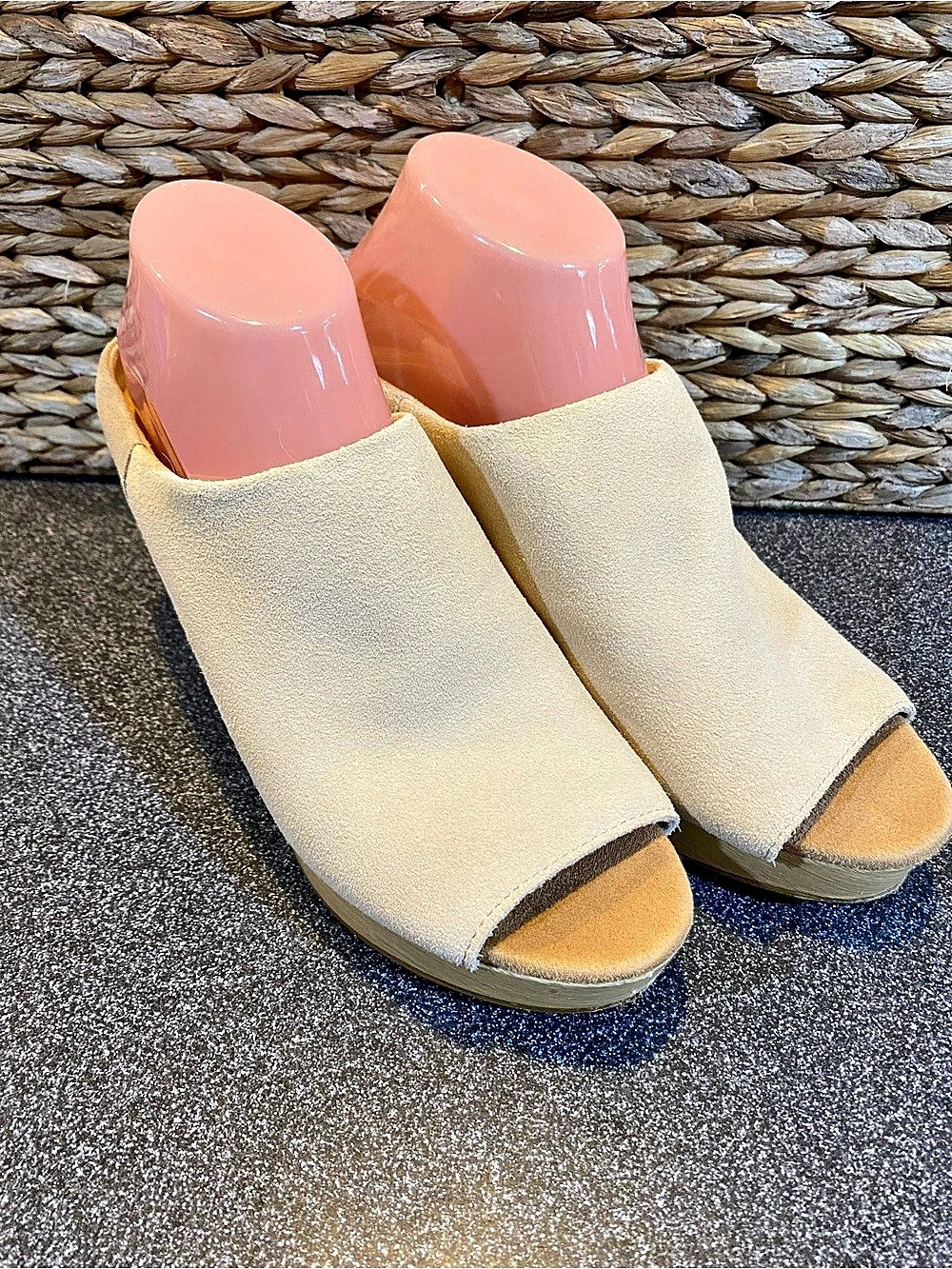 TOMS  Mule Clog Open-Toe Mules Cream